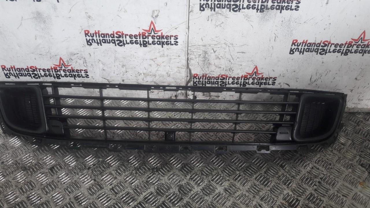 CITROEN-C5-FRONT-BUMPER-LOWER-GRILLE-TRIM-2008-TO-2013-9681052677-144594620097 CITROEN C5 FRONT BUMPER LOWER GRILLE TRIM 2008 TO 2013 9681052677 - Image 1