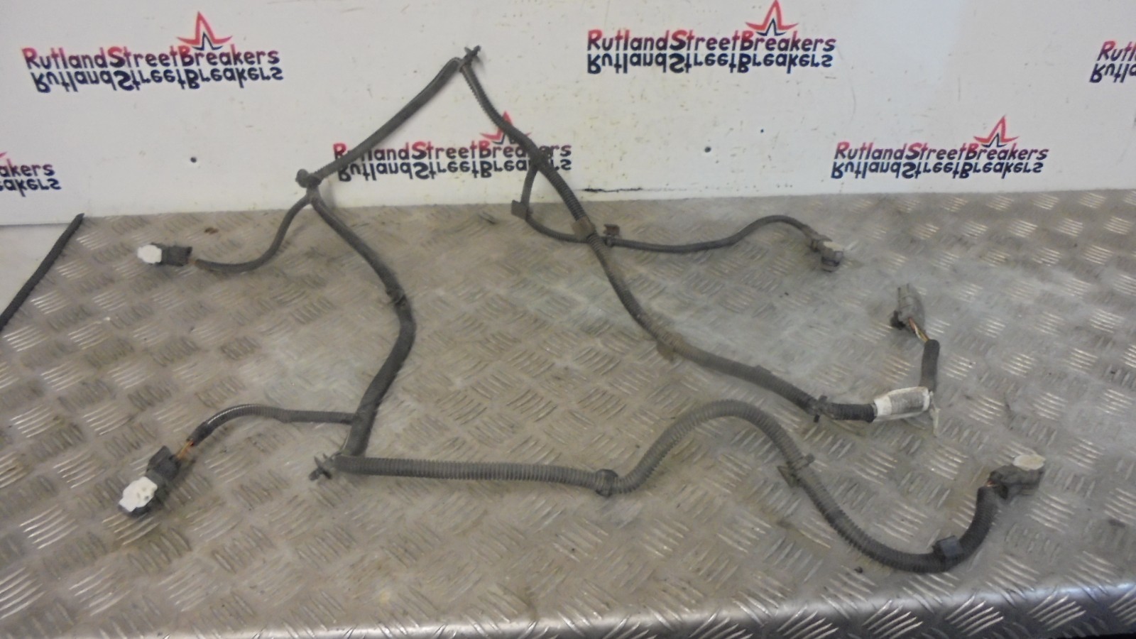 CITROEN-DISPATCH-TOYOTA-PROACE-REAR-BUMPER-PARKING-SENSOR-WIRING-2016-2022-136628582957 CITROEN DISPATCH / TOYOTA PROACE REAR BUMPER PARKING SENSOR WIRING 2016 - 2022 - Image 1