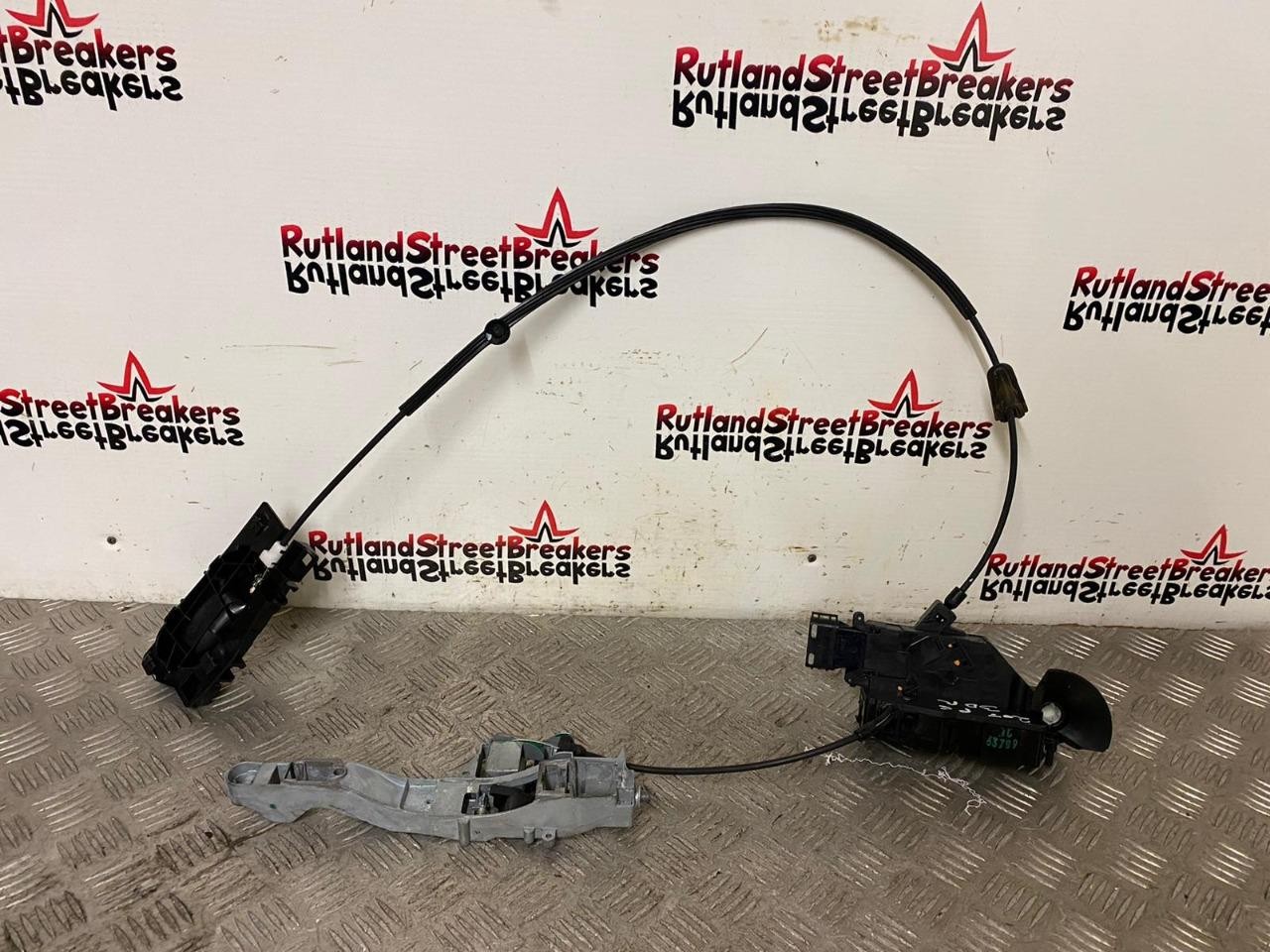 PEUGEOT-207-3-DOOR-PASSENGER-SIDE-FRONT-DOOR-LOCK-MECHANISM-2006-TO-2012-135678115647 PEUGEOT 207 3 DOOR PASSENGER SIDE FRONT DOOR LOCK MECHANISM 2006 TO 2012 - Image 1