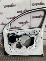 PEUGEOT 308 DRIVER SIDE FRONT DOOR IN BANQUISE WHITE EWP 2014 TO 2021 - Image 12