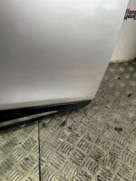 RENAULT CLIO MK4 DRIVER SIDE FRONT DOOR SILVER TED69 2013 TO 2019 - Image 4