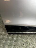 RENAULT CLIO MK4 DRIVER SIDE FRONT DOOR SILVER TED69 2013 TO 2019 - Image 5