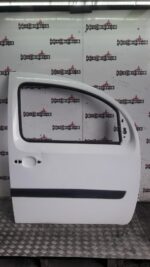 RENAULT KANGOO DRIVER SIDE FRONT DOOR IN WHITE OV369 2009 TO 2020