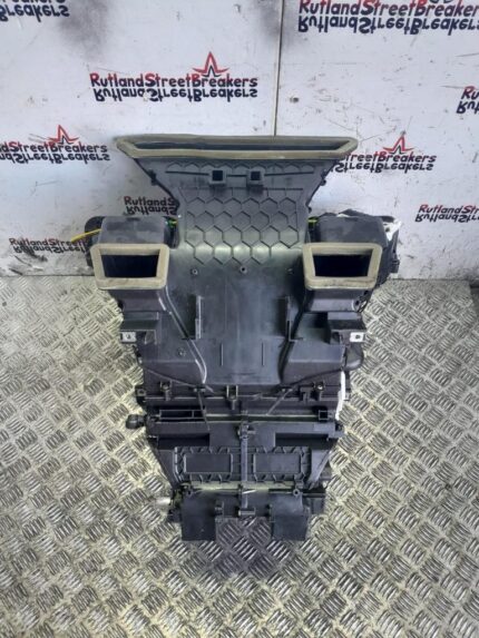 TRAFIC / VIVARO  HEATER BOX / HEATER MATRIX WITH AIR CON 2014 TO 2019
