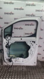 BERLINGO / PARTNER / COMBO DRIVER SIDE FRONT DOOR WHITE EWP 2018 TO 2023 - Image 12