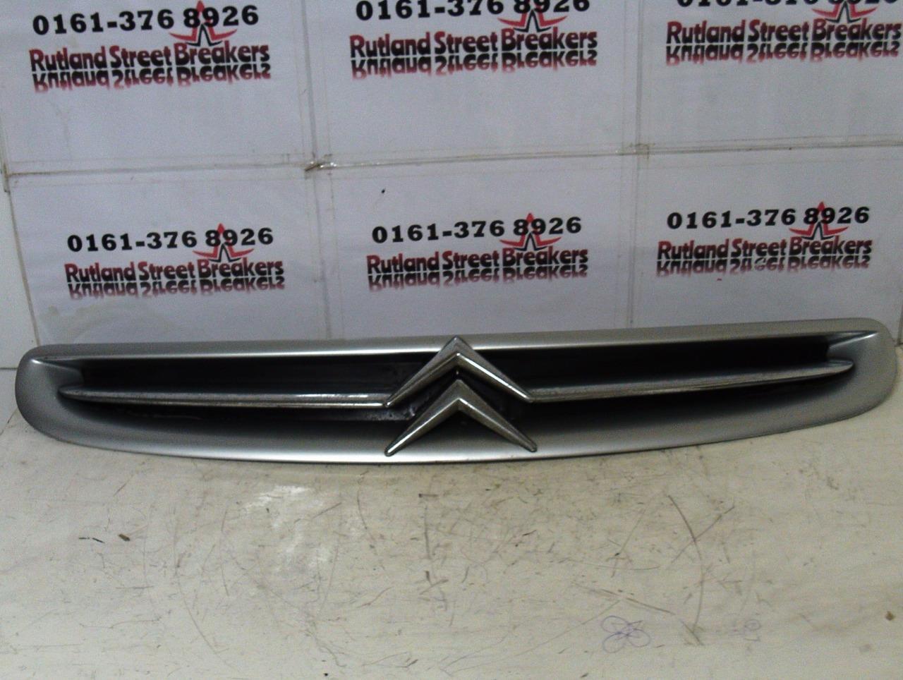 CITROEN-PICASSO-FRONT-GRILLE-SILVER-EZR-2001-2002-2003-2004-2005-2006-133161508688 CITROEN PICASSO FRONT GRILLE SILVER EZR 2001 2002 2003 2004 2005 2006 - Image 1