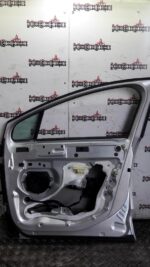 PEUGEOT 3008 DRIVER SIDE FRONT DOOR IN ALUMINIUM SILVER EZR 2009 TO 2016 . - Image 11