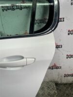 PEUGEOT 308 PASSENGER REAR DOOR BANQUISE WHITE EWP 2014 TO 2021 - Image 7