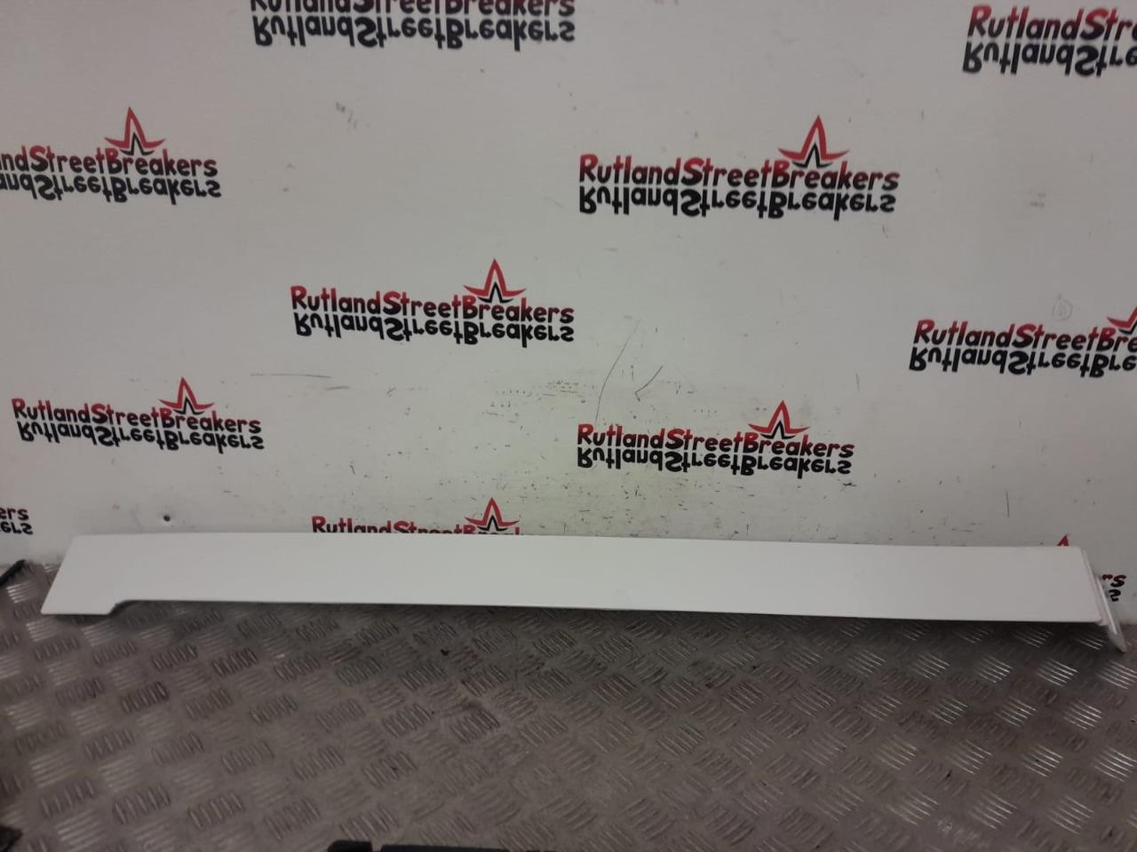 PEUGEOT-EXPERT-CITROEN-DISPATCH-DRIVER-SIDE-LOADING-DOOR-COVER-2016-to-2023-146500069978 PEUGEOT EXPERT / CITROEN DISPATCH DRIVER SIDE LOADING DOOR COVER 2016 to 2023 - Image 1