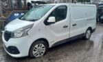 TRAFIC / VIVARO IN WHITE BREAKING SET OF WHEEL BOLTS 2014 TO 2019