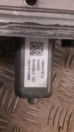 TRAFIC / VIVARO WINDOW MECH + REGULATOR DRIVER SIDE 128001101 2014 TO 2019 - Image 7