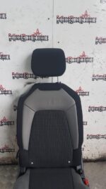 CITROEN C4 GRAND PICASSO SEAT DRIVER SIDE REAR IN BLACK / GREY 2014 TO 2022 - Image 3