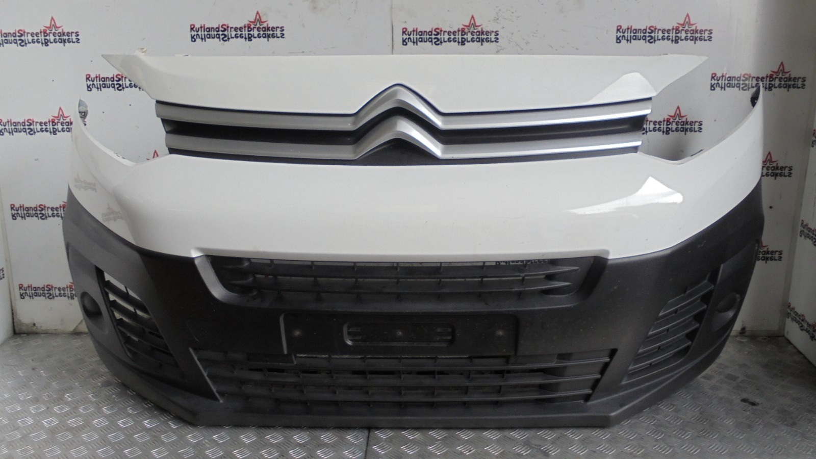 CITROEN-DISPATCH-FRONT-BUMPER-IN-BANQUISE-WHITE-EWP-2016-2022-146806196669 CITROEN DISPATCH FRONT BUMPER IN BANQUISE WHITE EWP 2016 - 2022 - Image 1