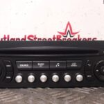 CITROEN / PEUGEOT RADIO CD PLAYER HEAD UNIT 96775574XT
