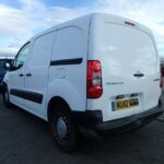 PEUGEOT PARTNER / CITROEN BERLINGO WHITE BREAKING SET OF FOUR WHEEL BOLTS