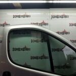 RENAULT TRAFIC / VAUXHALL VIVARO DRIVER SIDE FRONT DOOR IN SILVER 2010 TO 2014 - Image 3